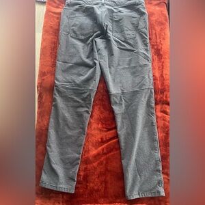 Men's Gray Chinos - Classic Straight Fit